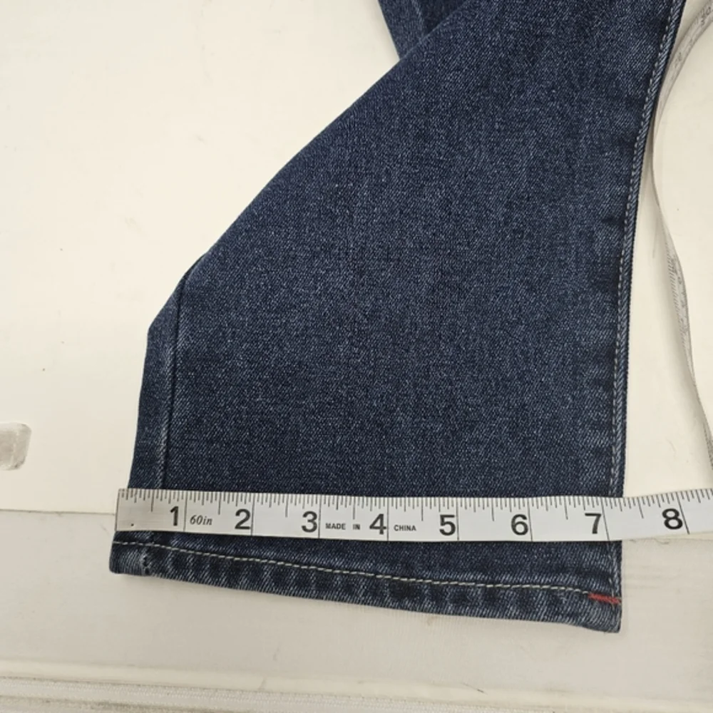 NWT True Religion Men’s size 38x32 Rocco Flap Pockets Relaxed‎ Skinny Blue Jean.